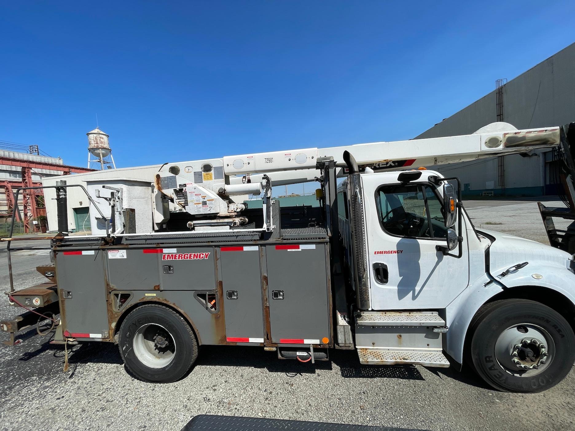 2014 Freightliner SC45 Bucket Truck