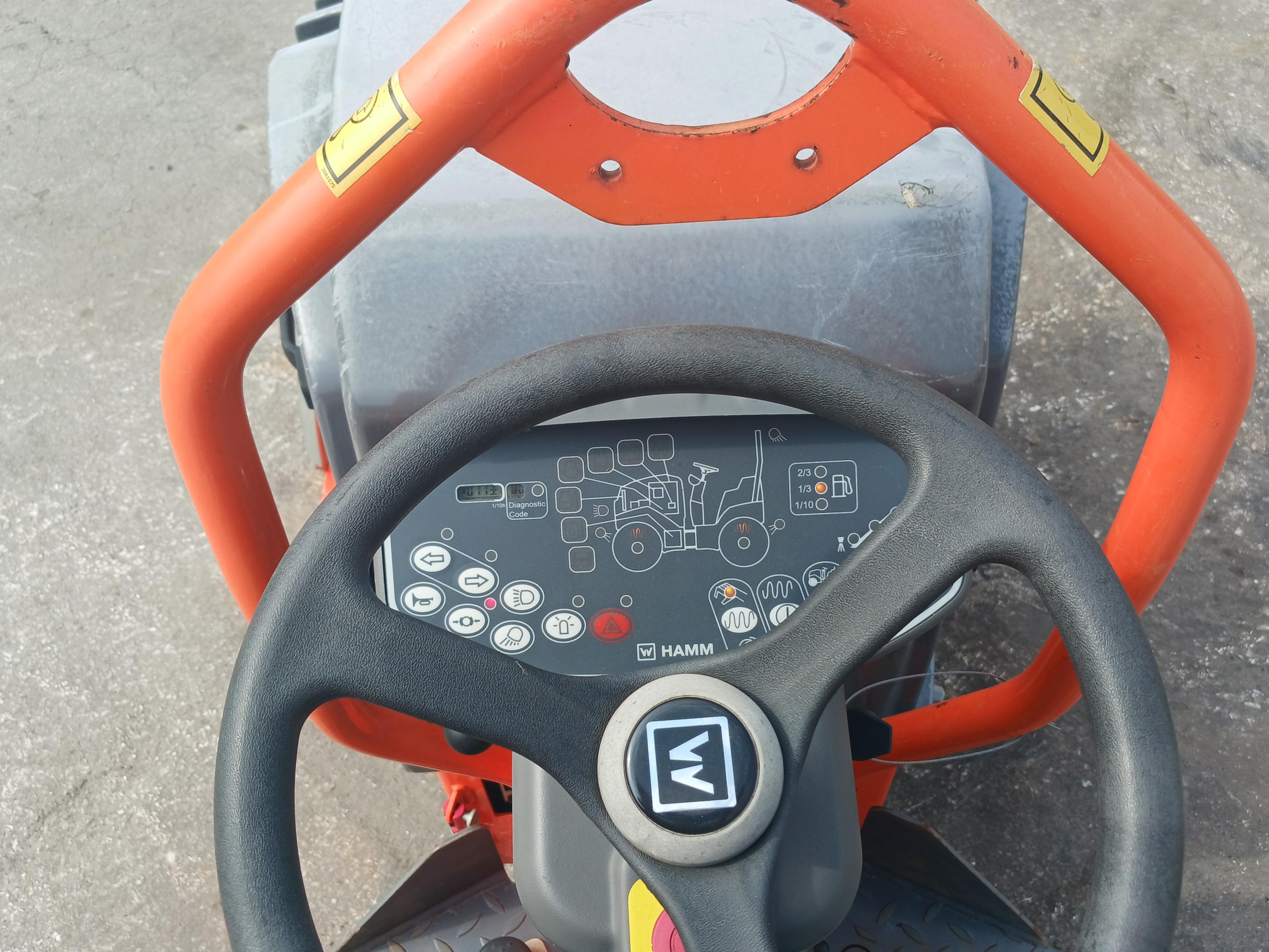 2020 Hamm HD8VV Vibratory Roller - Only 113 hours