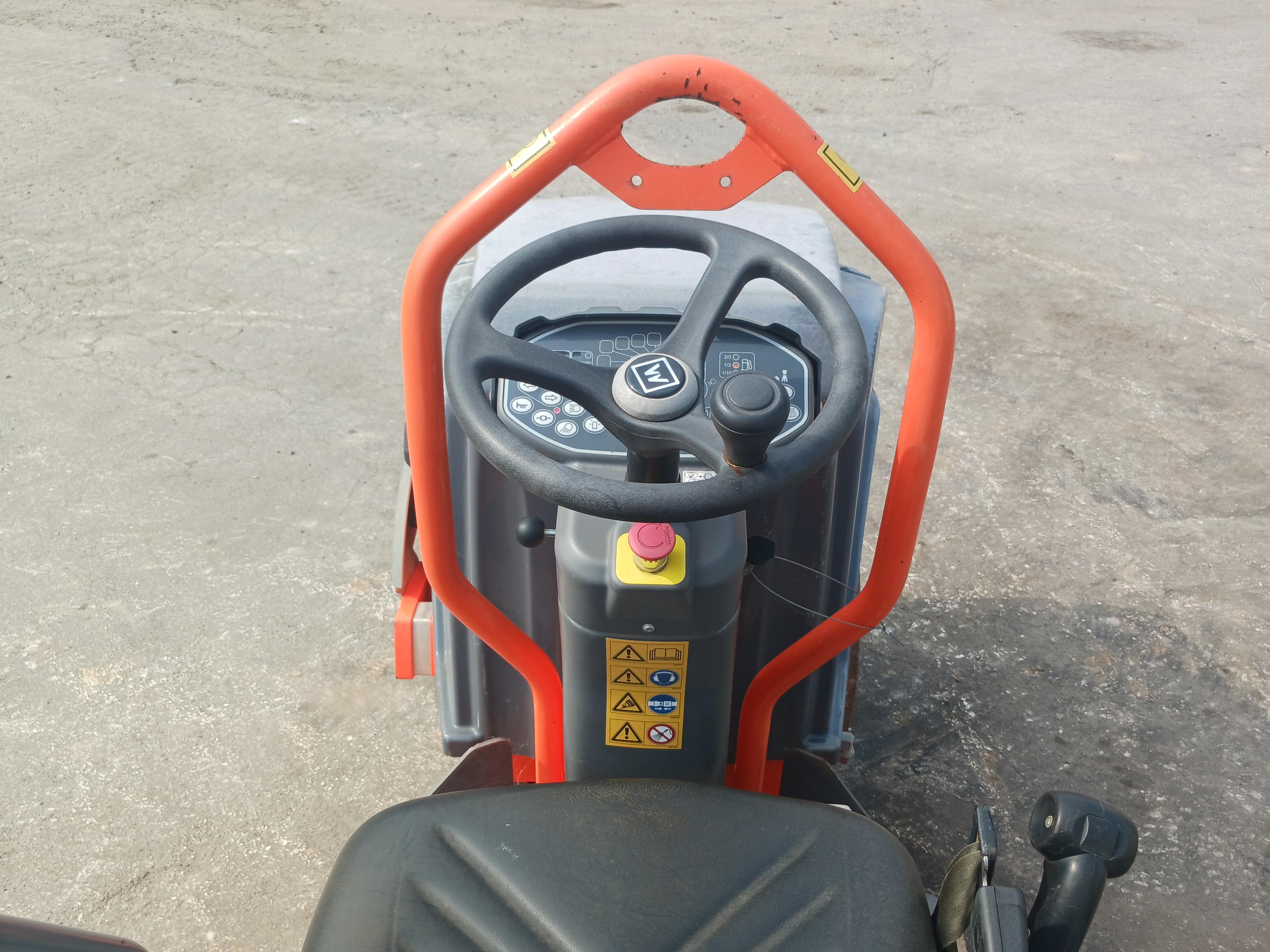 2020 Hamm HD8VV Vibratory Roller - Only 113 hours