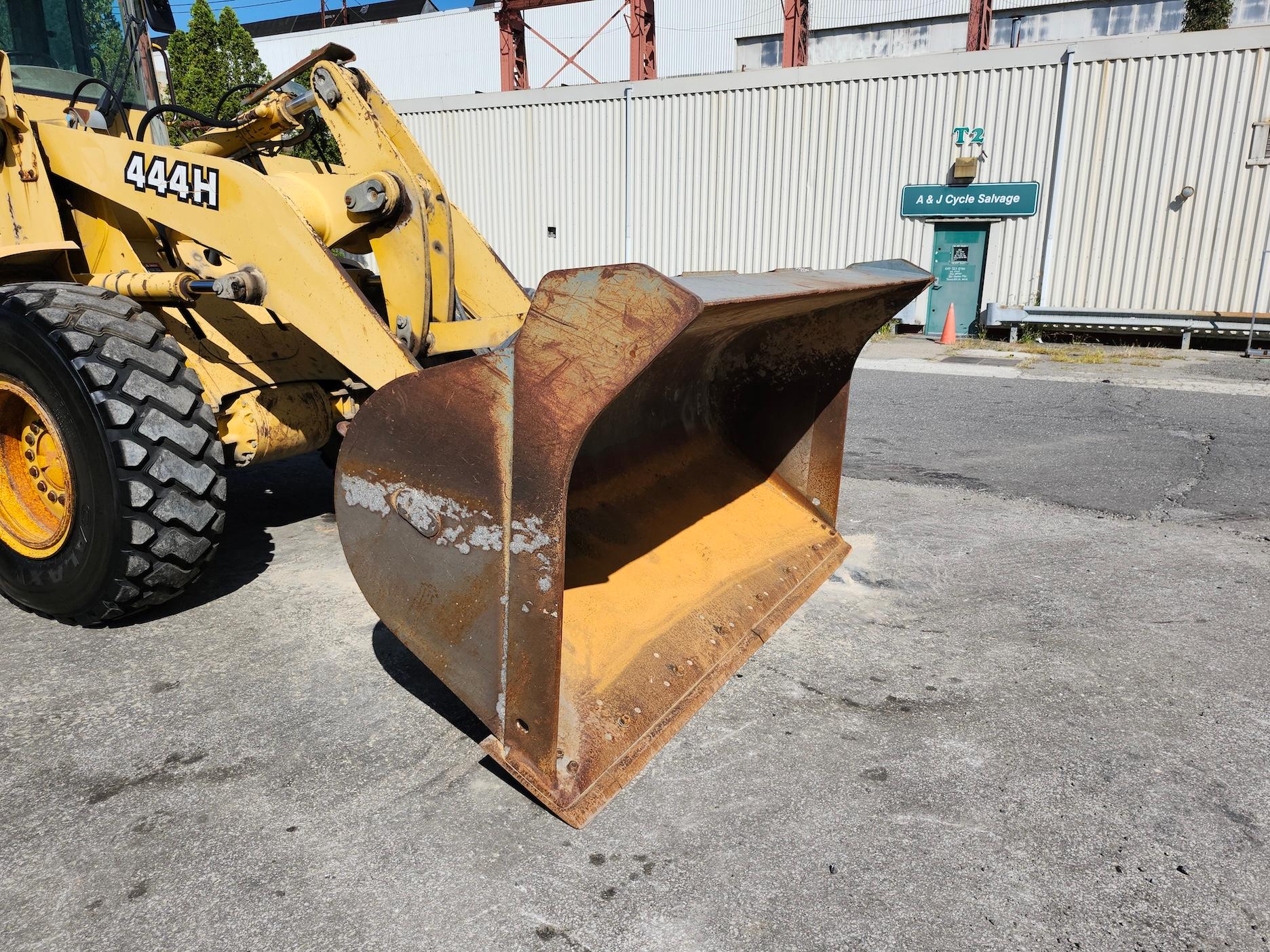 John Deer 444H Wheel Loader