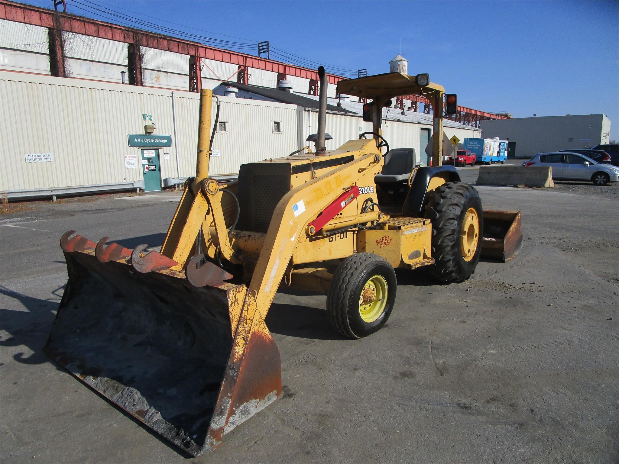 John Deere 210LE Landscape Loader