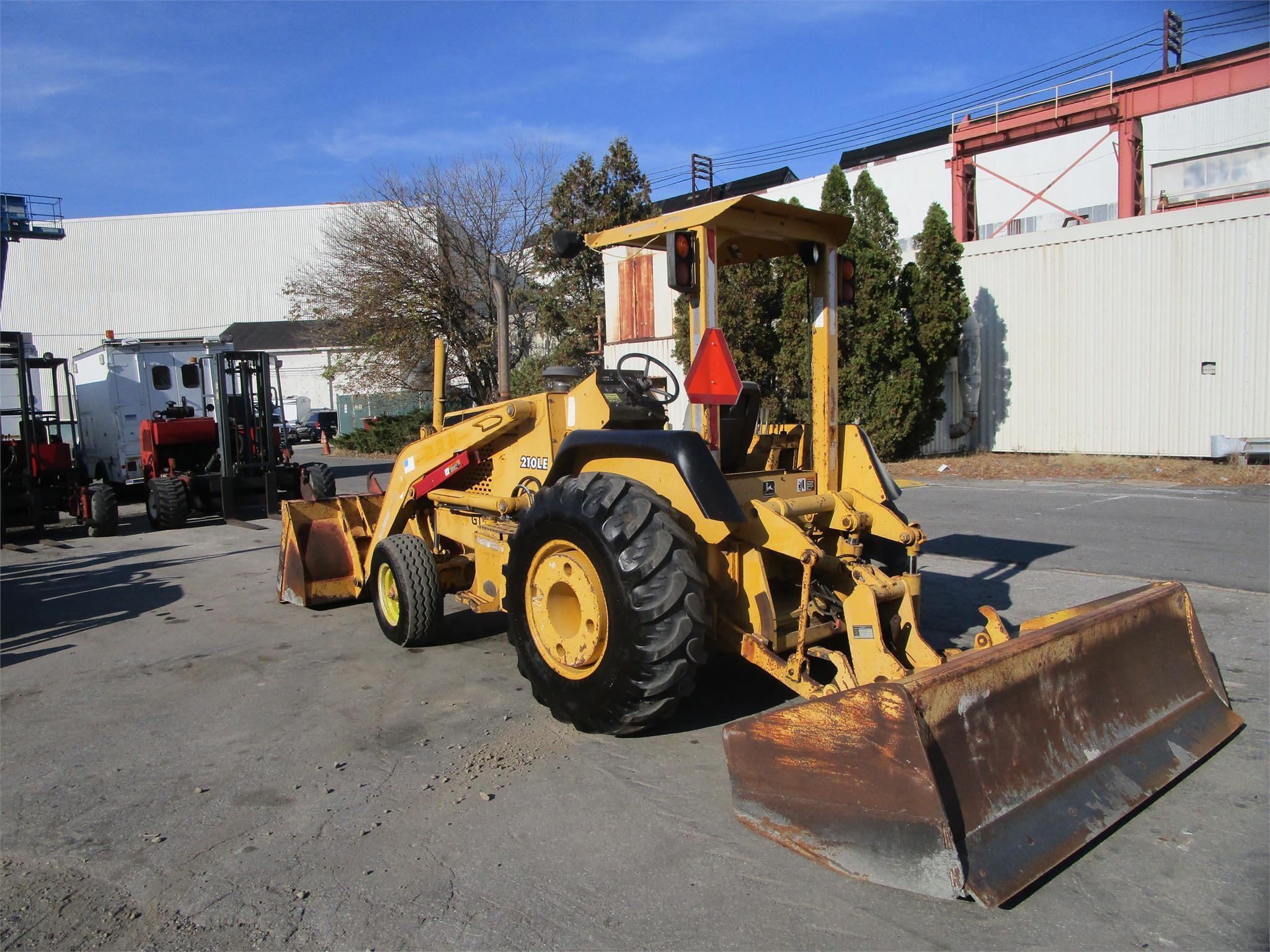 John Deere 210LE Landscape Loader