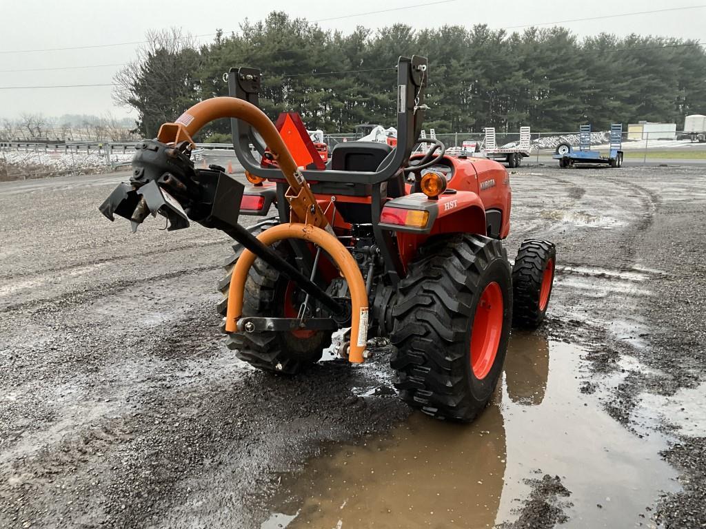Kubota L 3301 Tractor