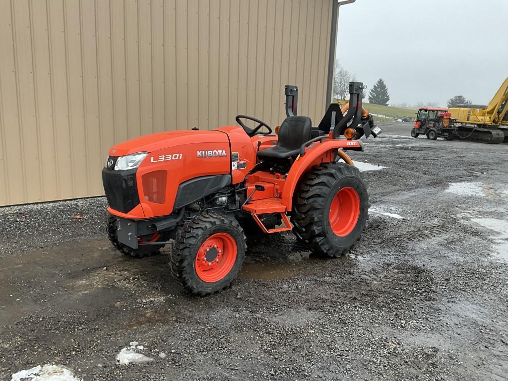 Kubota L 3301 Tractor