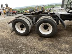 2003 Freightliner Columbia Sleeper Tractor Truck