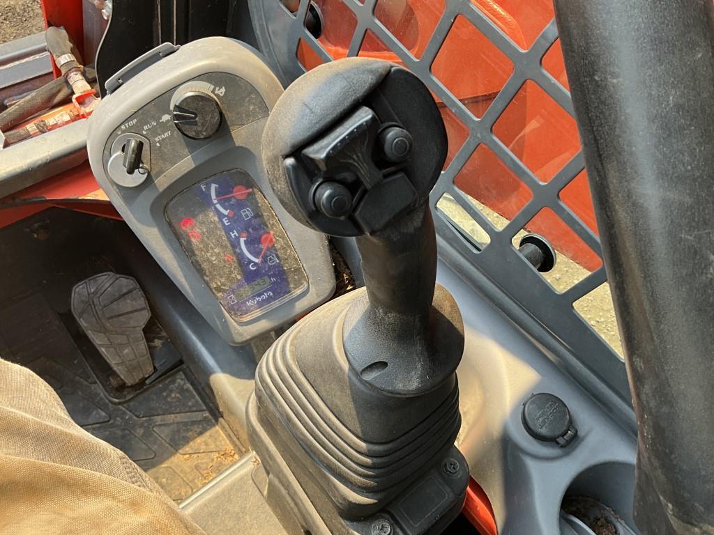2018 Kubota SSV65 Skid Steer