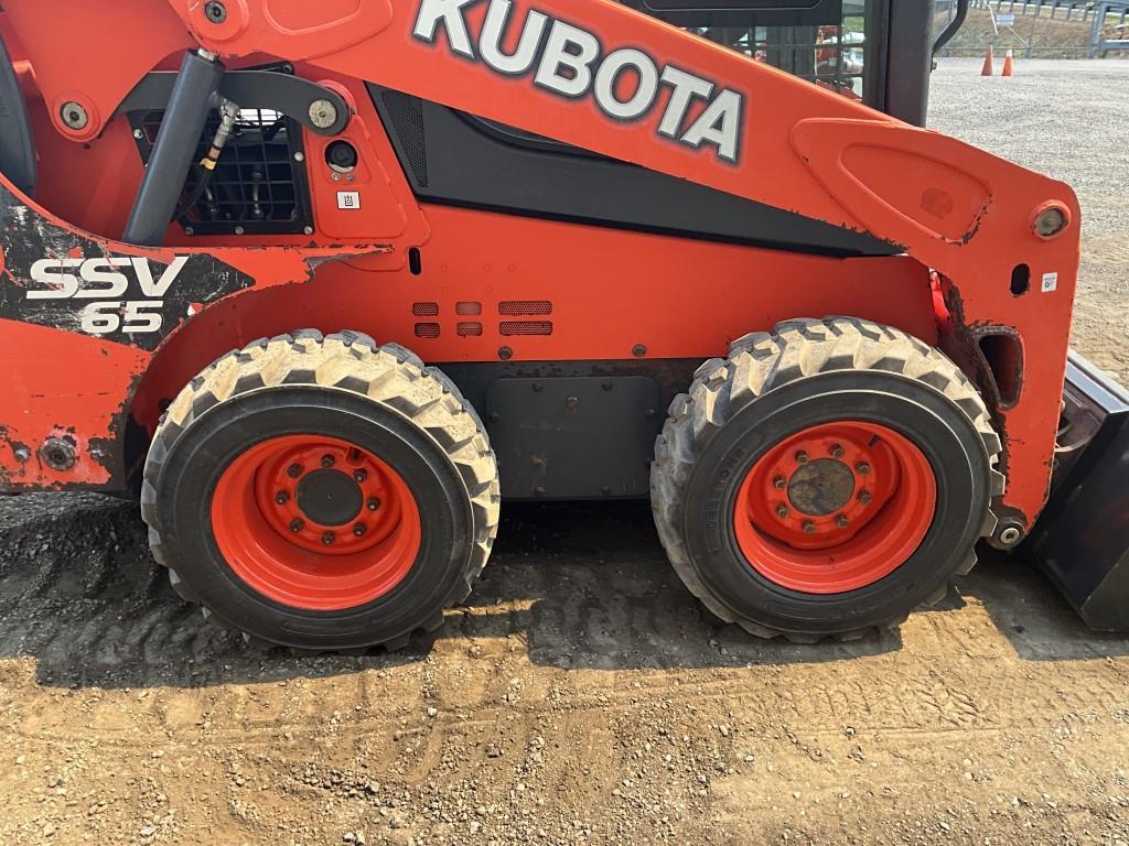 2018 Kubota SSV65 Skid Steer