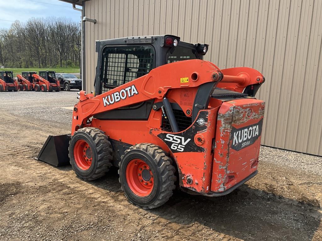 2018 Kubota SSV65 Skid Steer