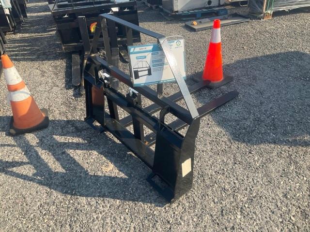 New Mower King SA 4,000 Lbs Pallet Forks