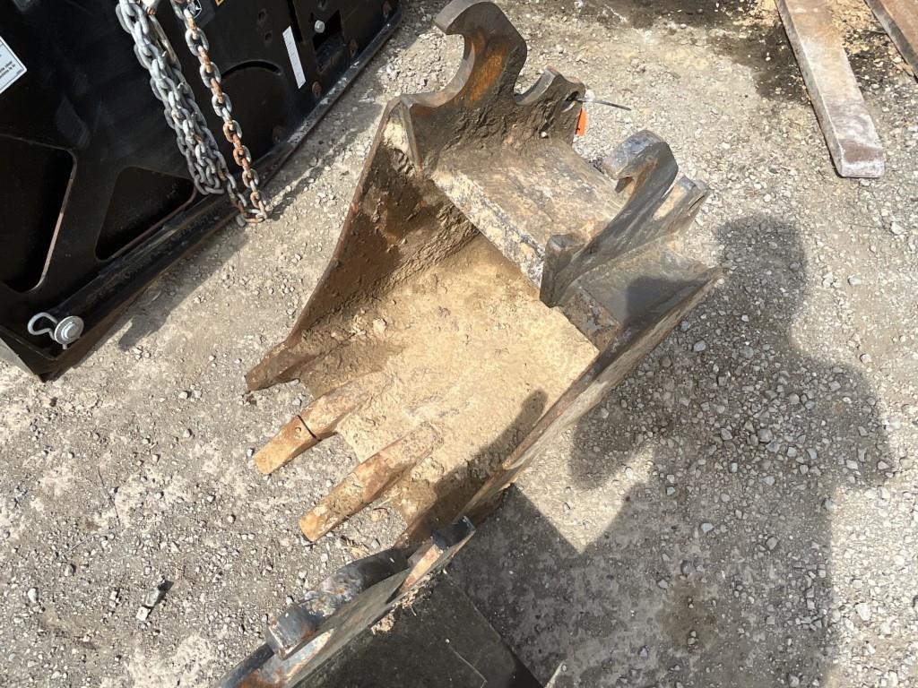 Used 18" Tooth Bucket for Mini Excavator