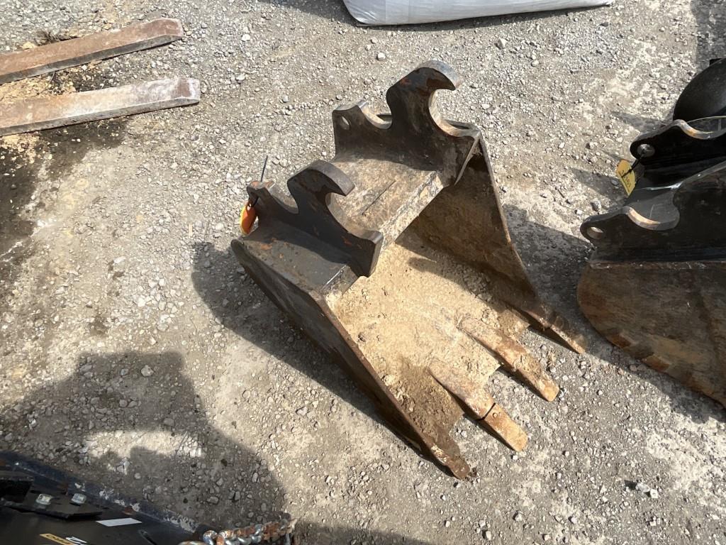 Used 18" Tooth Bucket for Mini Excavator