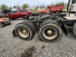 **AS IS** 2016 Freightliner Cascadia Day Cab