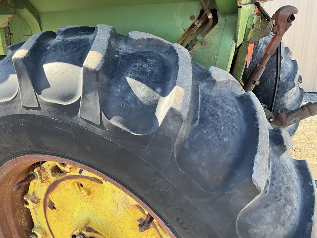 1975 John Deere 4230 Farm Tractor