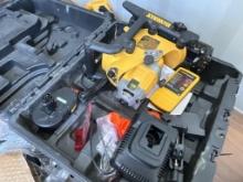 Dewalt Laser Level Model DW073 w/ Tripod
