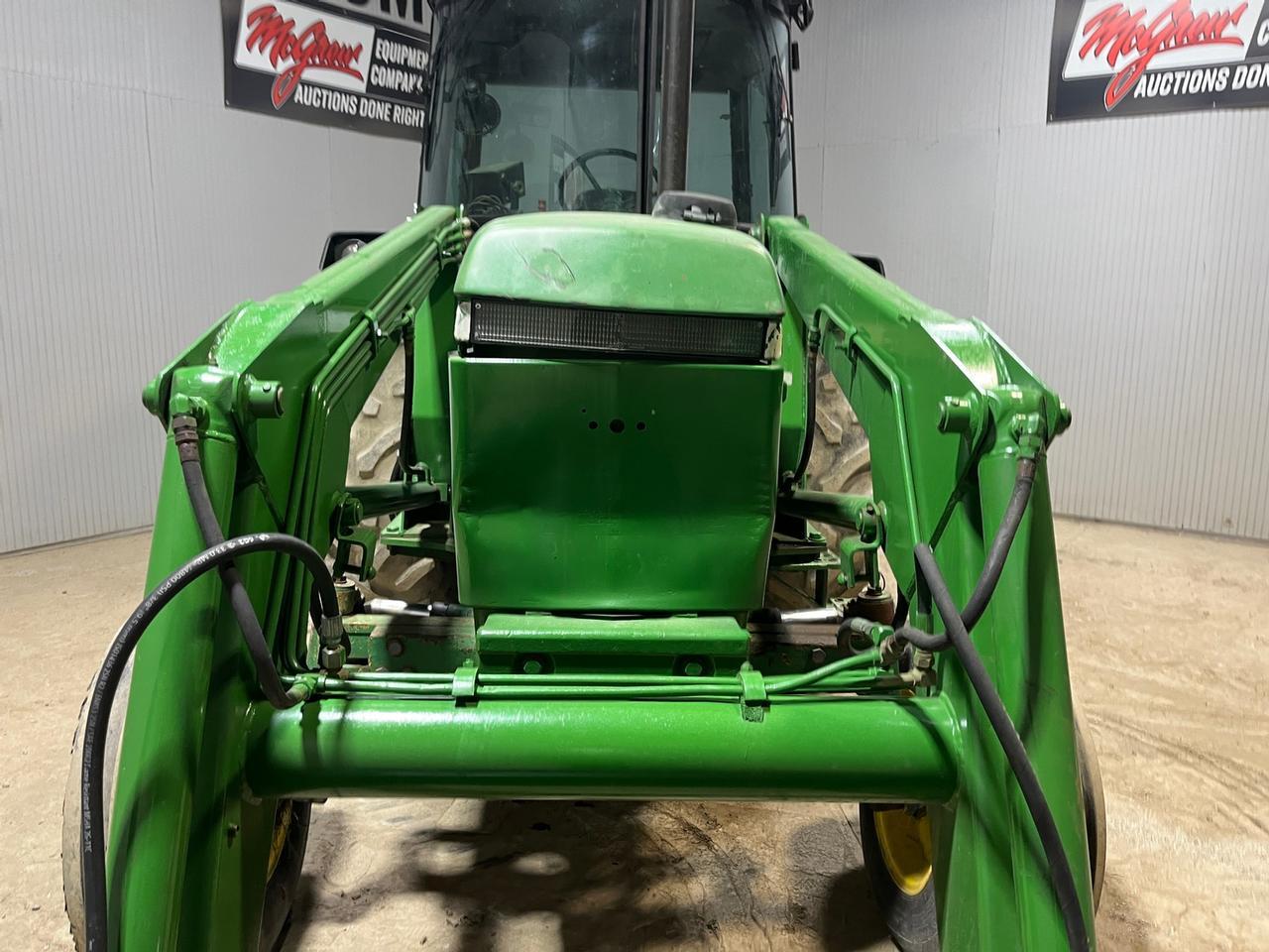 John Deere 2755 Tractor with Loader