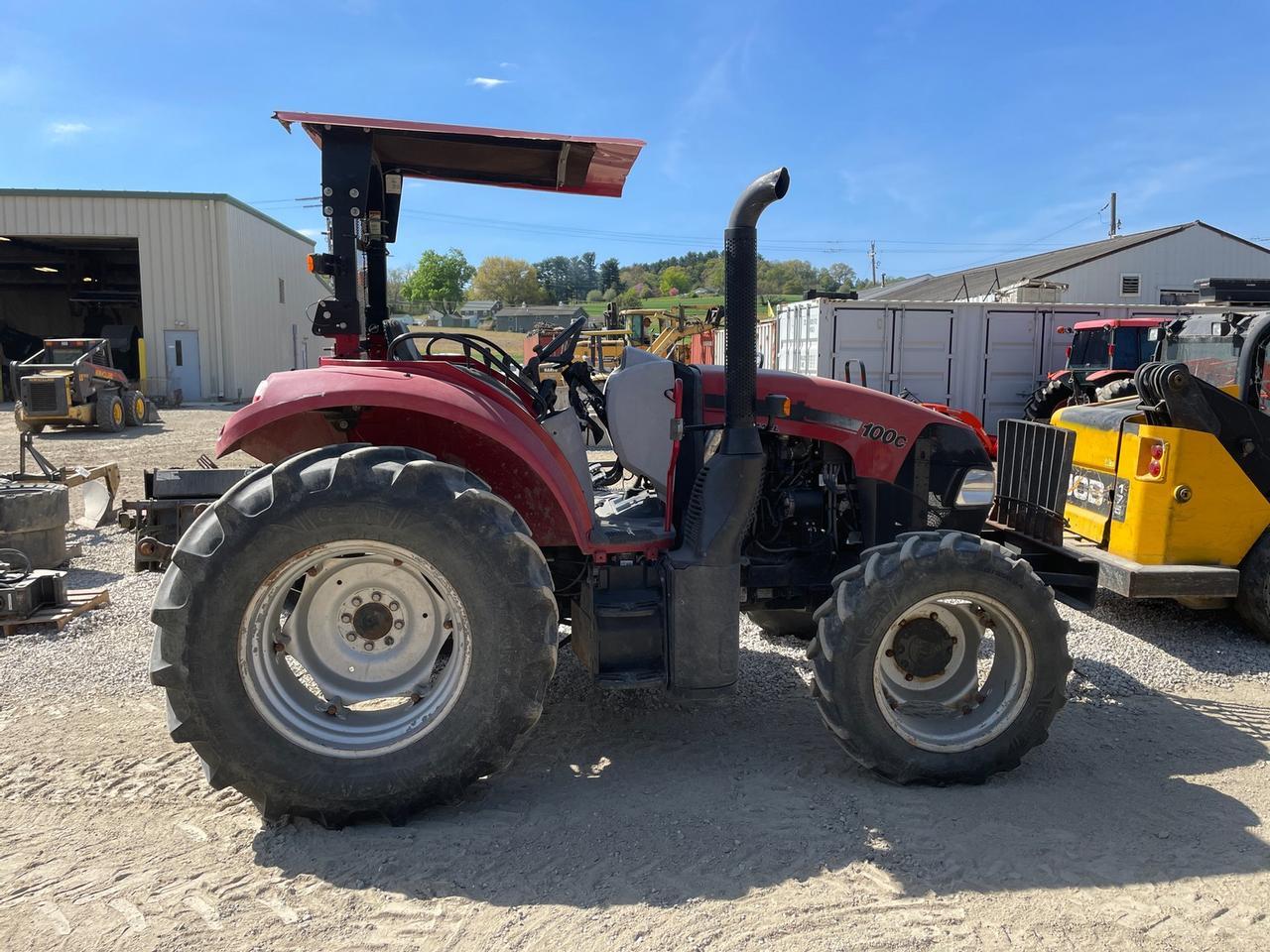 2016 Case 100C Tractor