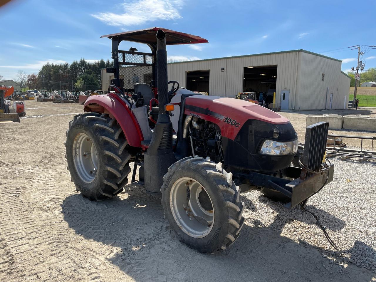 2016 Case 100C Tractor