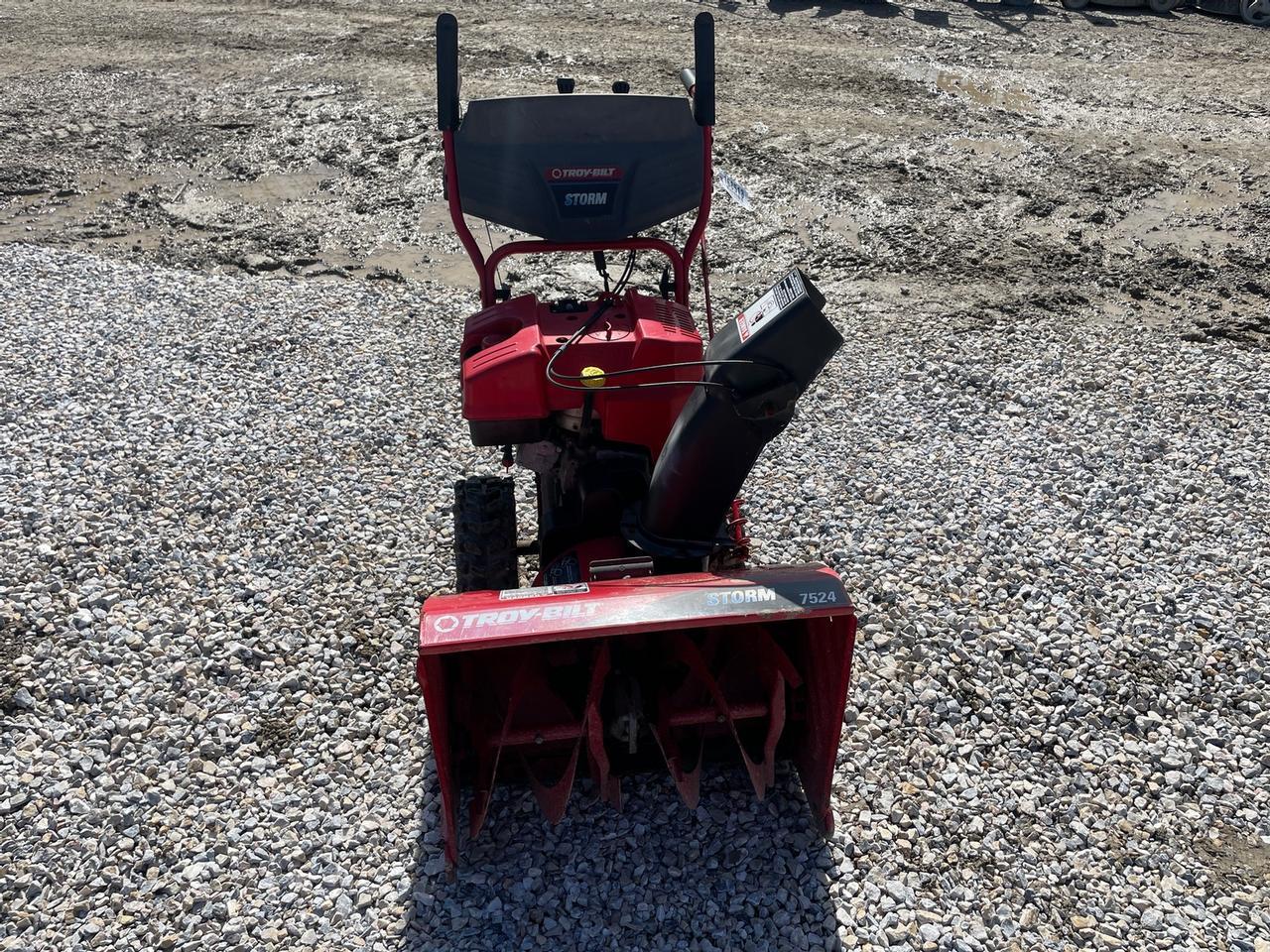 Troy-Bilt 7524 Snowblower