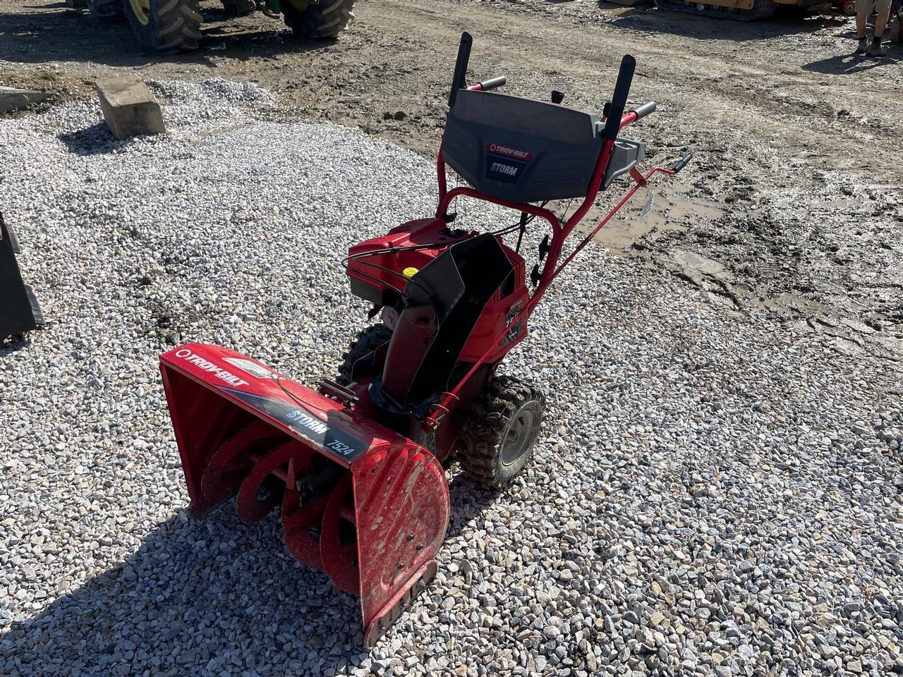 Troy-Bilt 7524 Snowblower