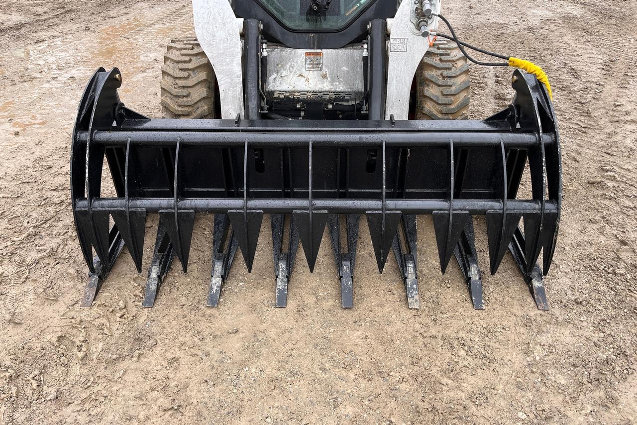 Wildcat 84" Heavy Duty Skid Steer Stacking Rake Grapple