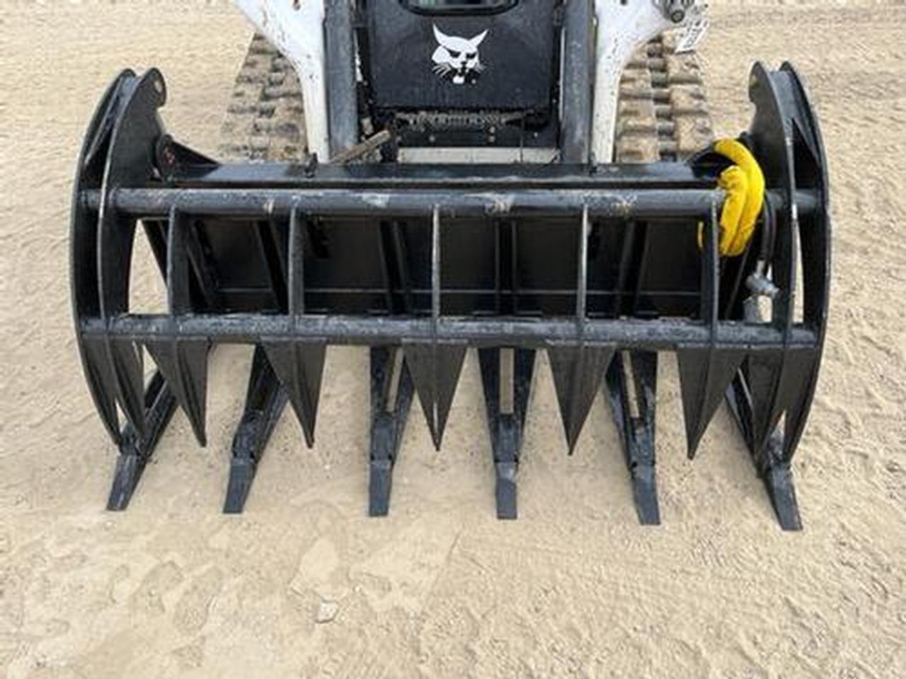 Wildcat 68" Heavy Duty Skid Steer Stacking Rake Grapple