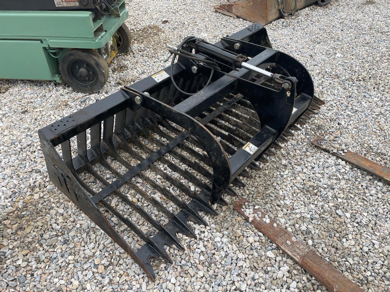 Tomahawk 72” Skid Steer Rock Grapple Bucket