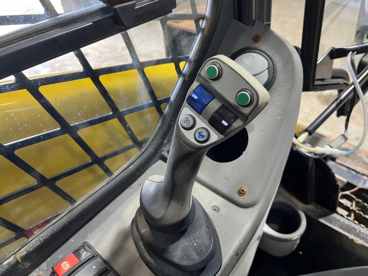 2015 Wacker-Neuson SW28 Skid Steer Loader