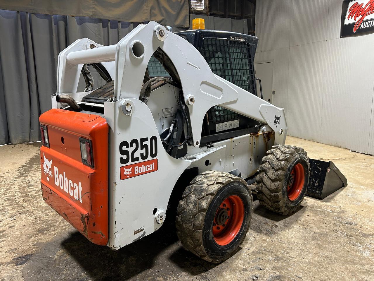 Bobcat S250 Skid Steer Loader