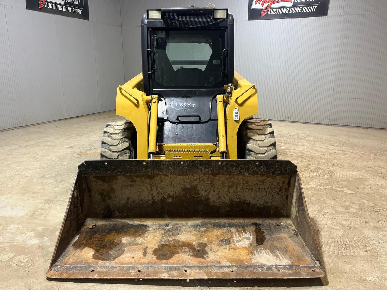 John Deere 320 Skid Steer Loader