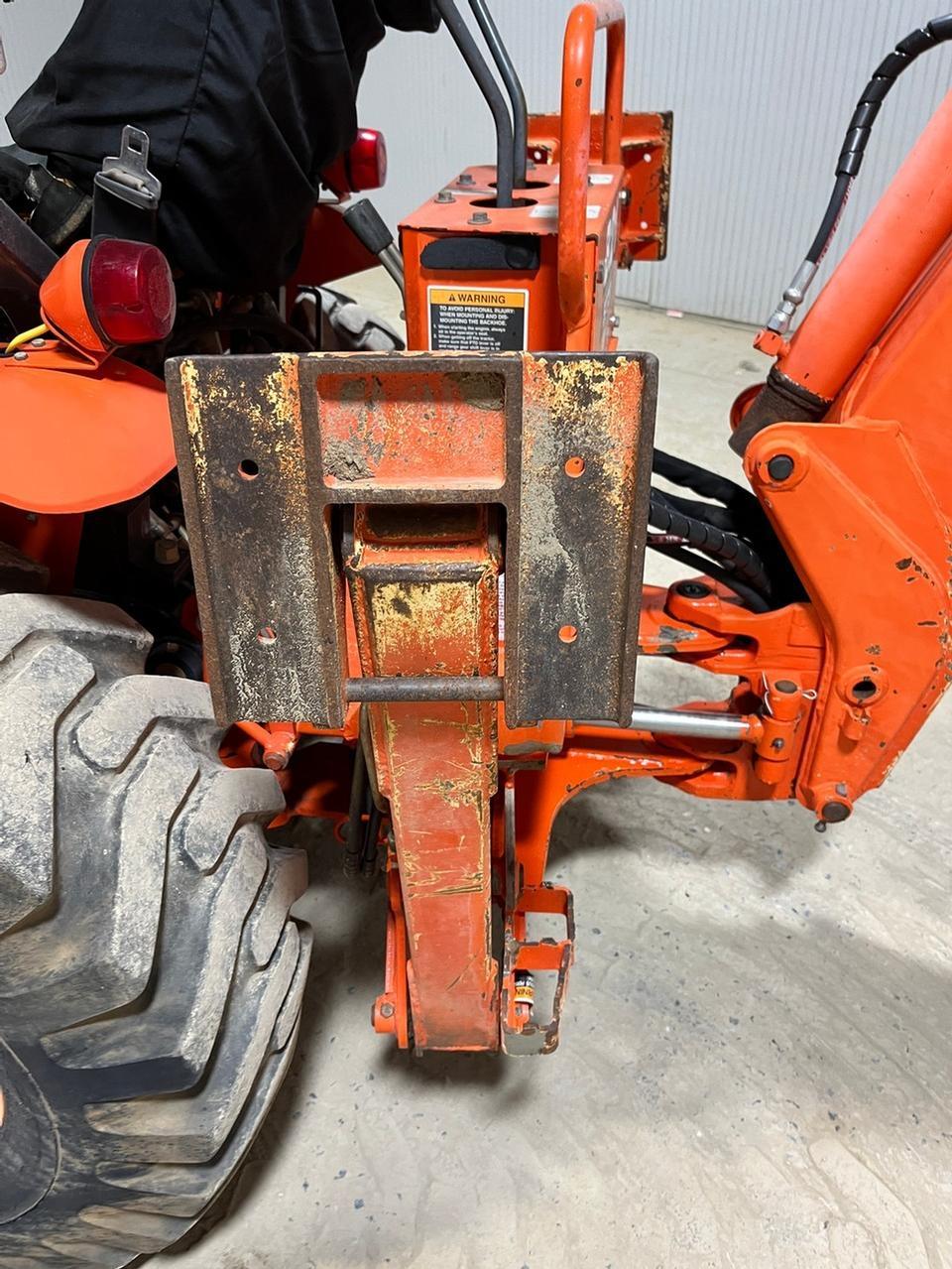 Kubota B21 Tractor Loader Backhoe