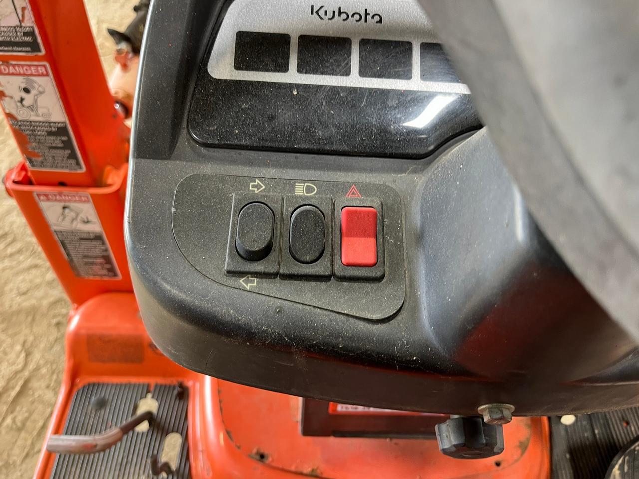 Kubota BX22 Tractor Loader Backhoe