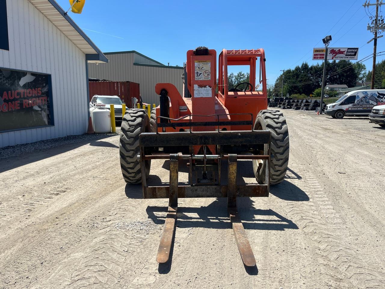 JLG Sky Trak 8042 Telehandler