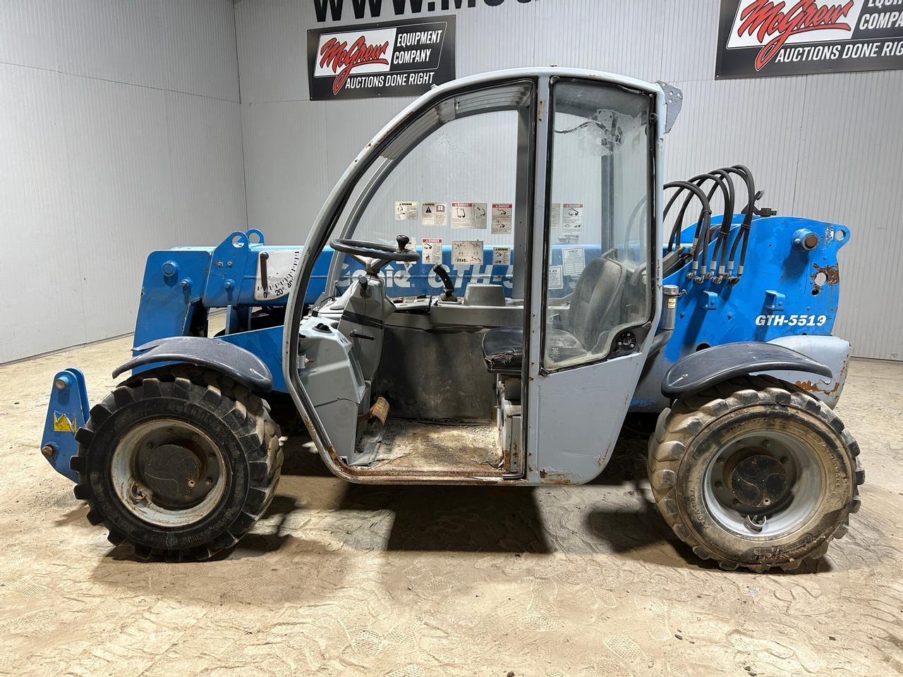 Genie GTH-5519 Telehandler