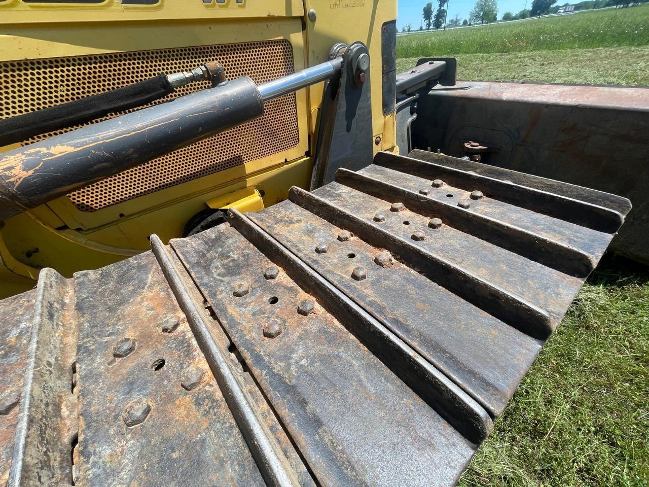 New Holland D95B WT Dozer