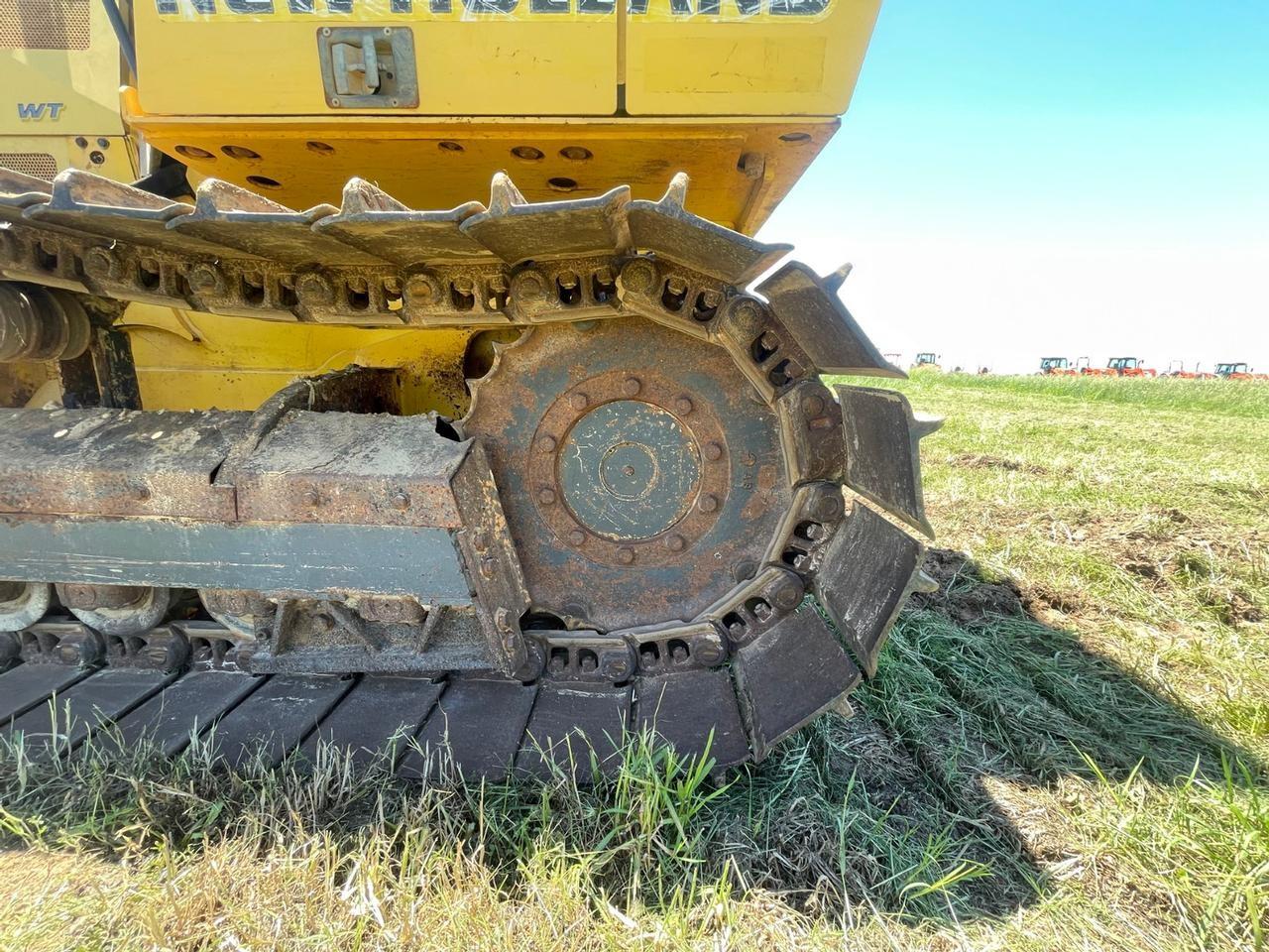 New Holland D95B WT Dozer