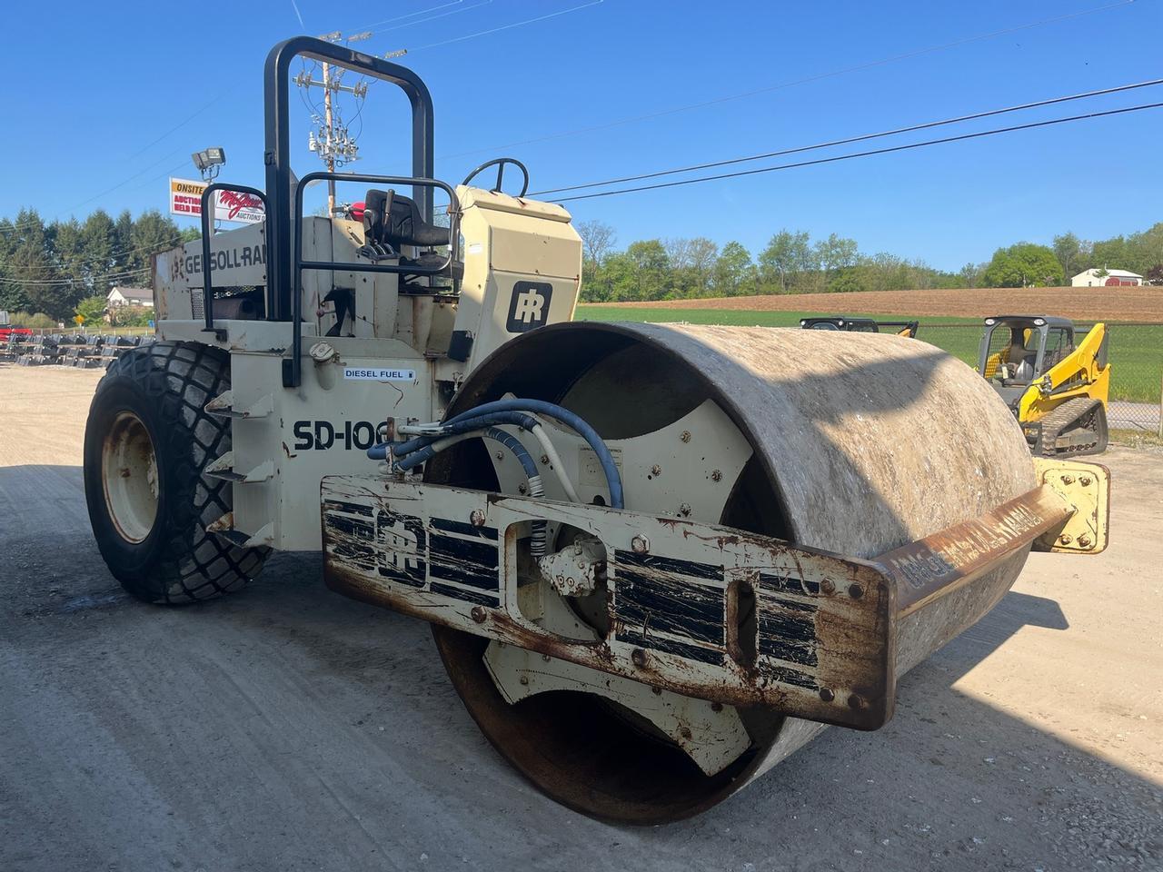 Ingersoll Rand SD-100D Compactor