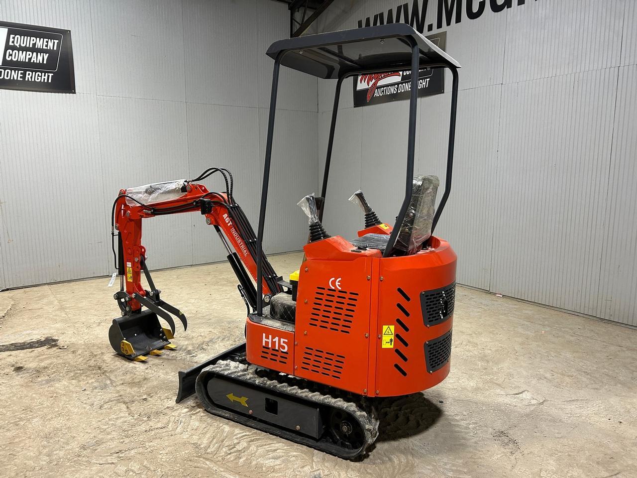 AGROTK H15 Mini Excavator