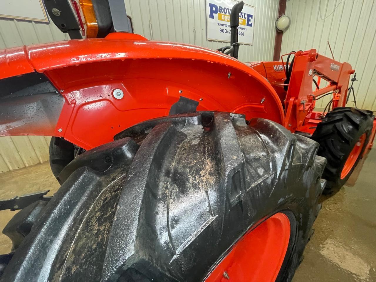 2018 Kubota M6060HD with Loader