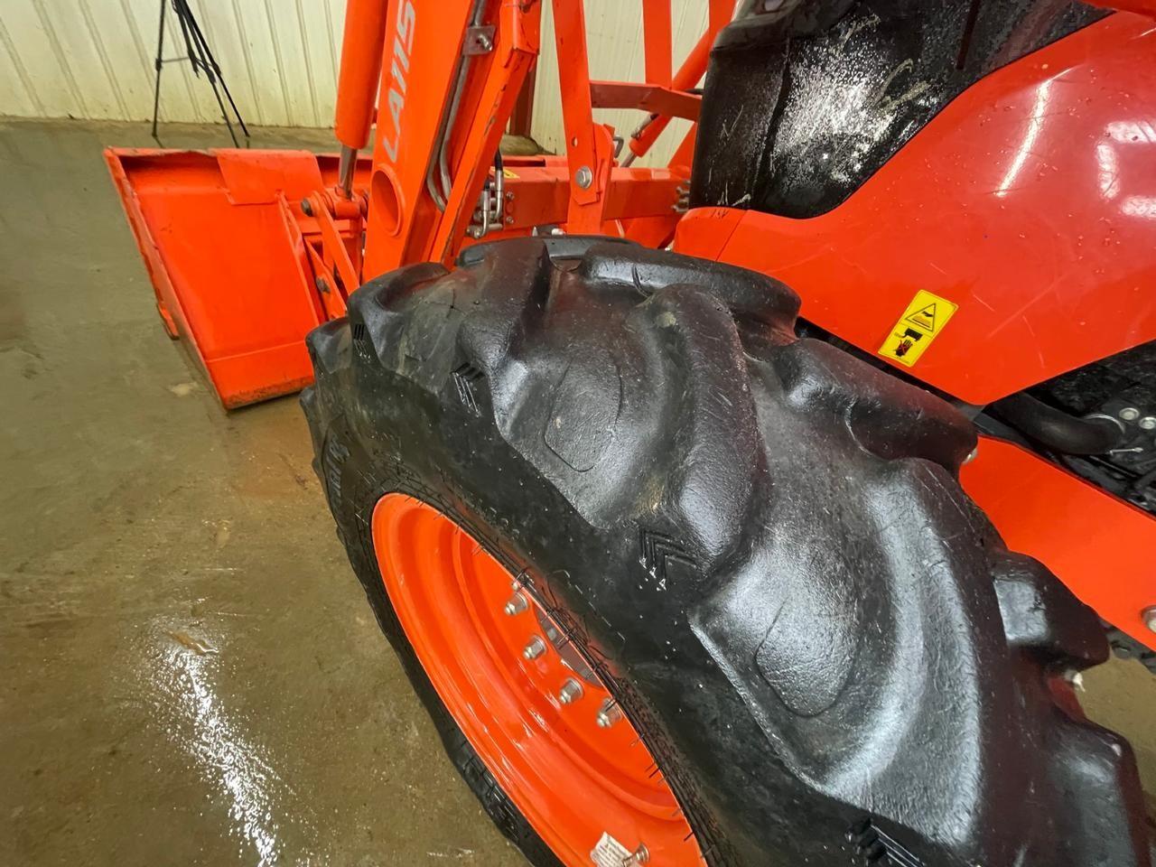 2020 Kubota M5660SU Tractor with Loader