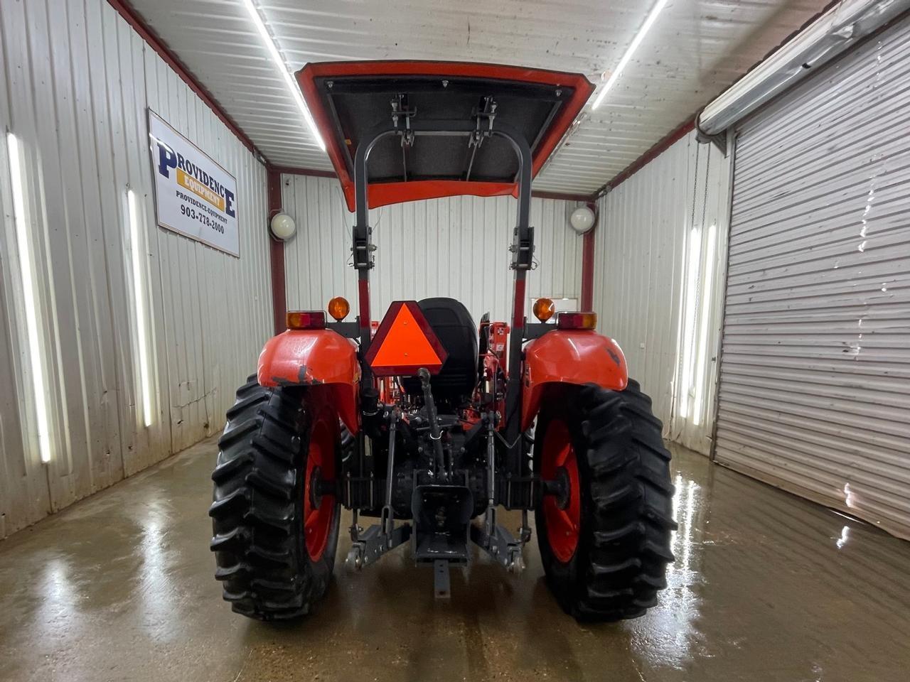 2020 Kubota M5660SU Tractor with Loader