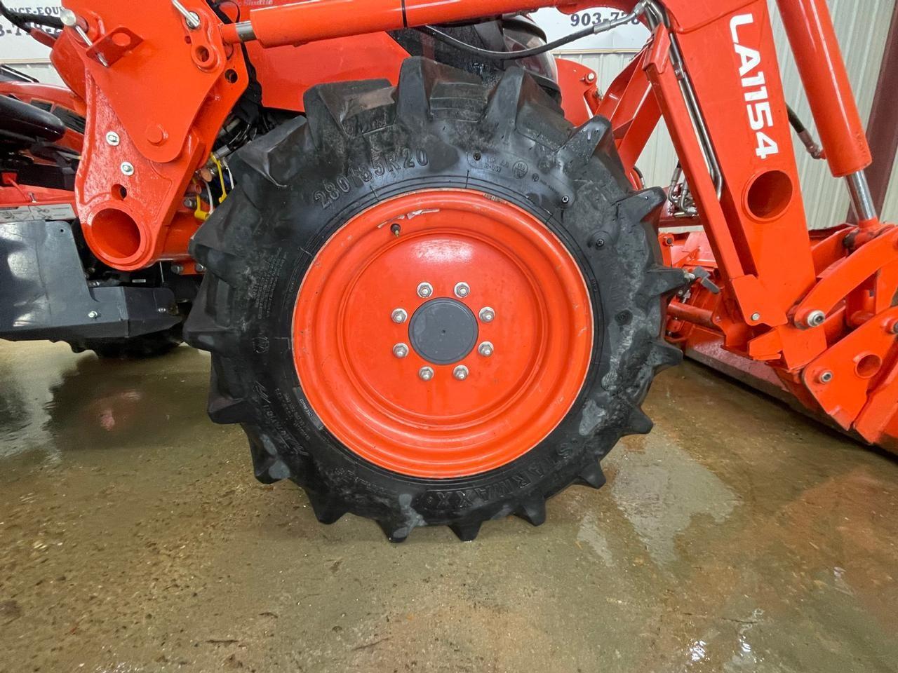 2020 Kubota M5660SU Tractor with Loader