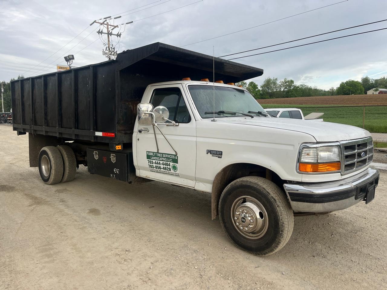 1997 Ford Super Duty Dump Truck