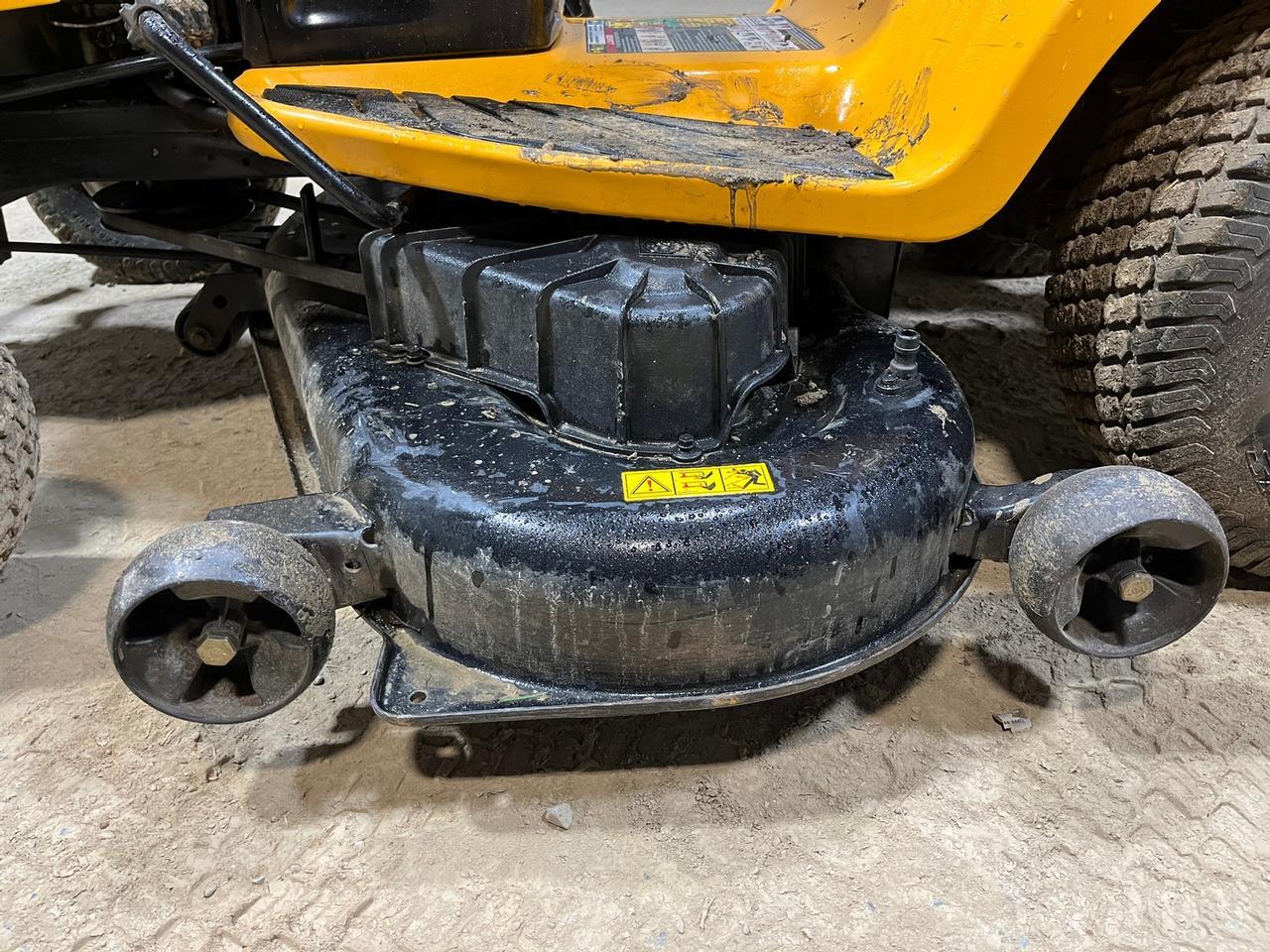 Cub Cadet XT2 Lawn Tractor