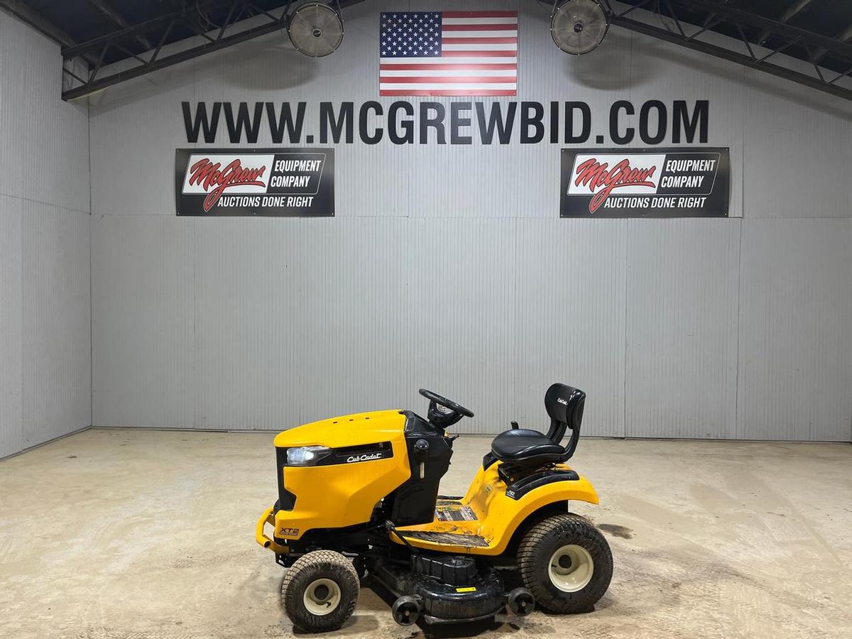 Cub Cadet XT2 Lawn Tractor