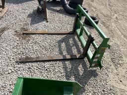 Frontier 42” Loader Pallet Forks