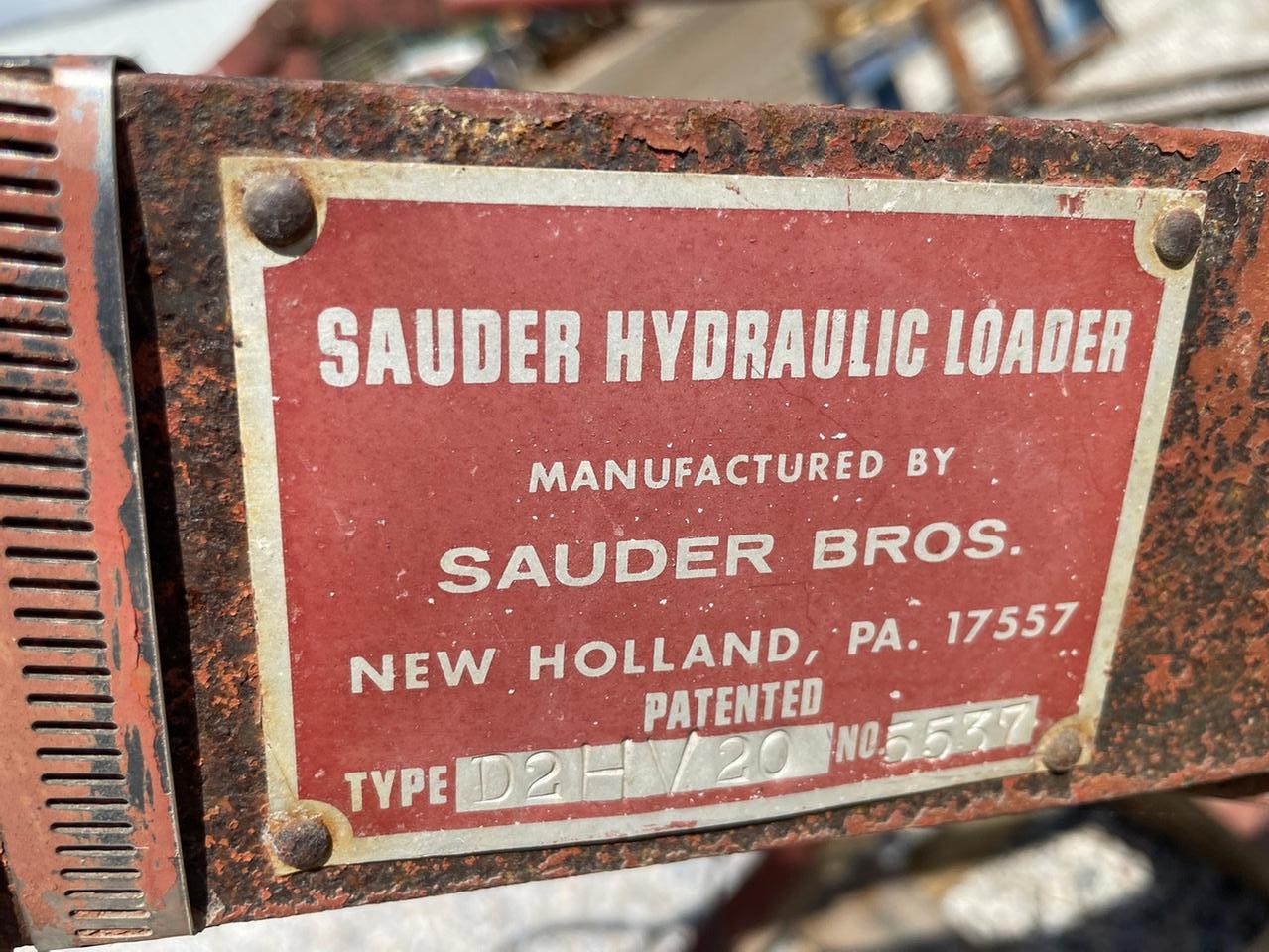Sauder Hydraulic Loader