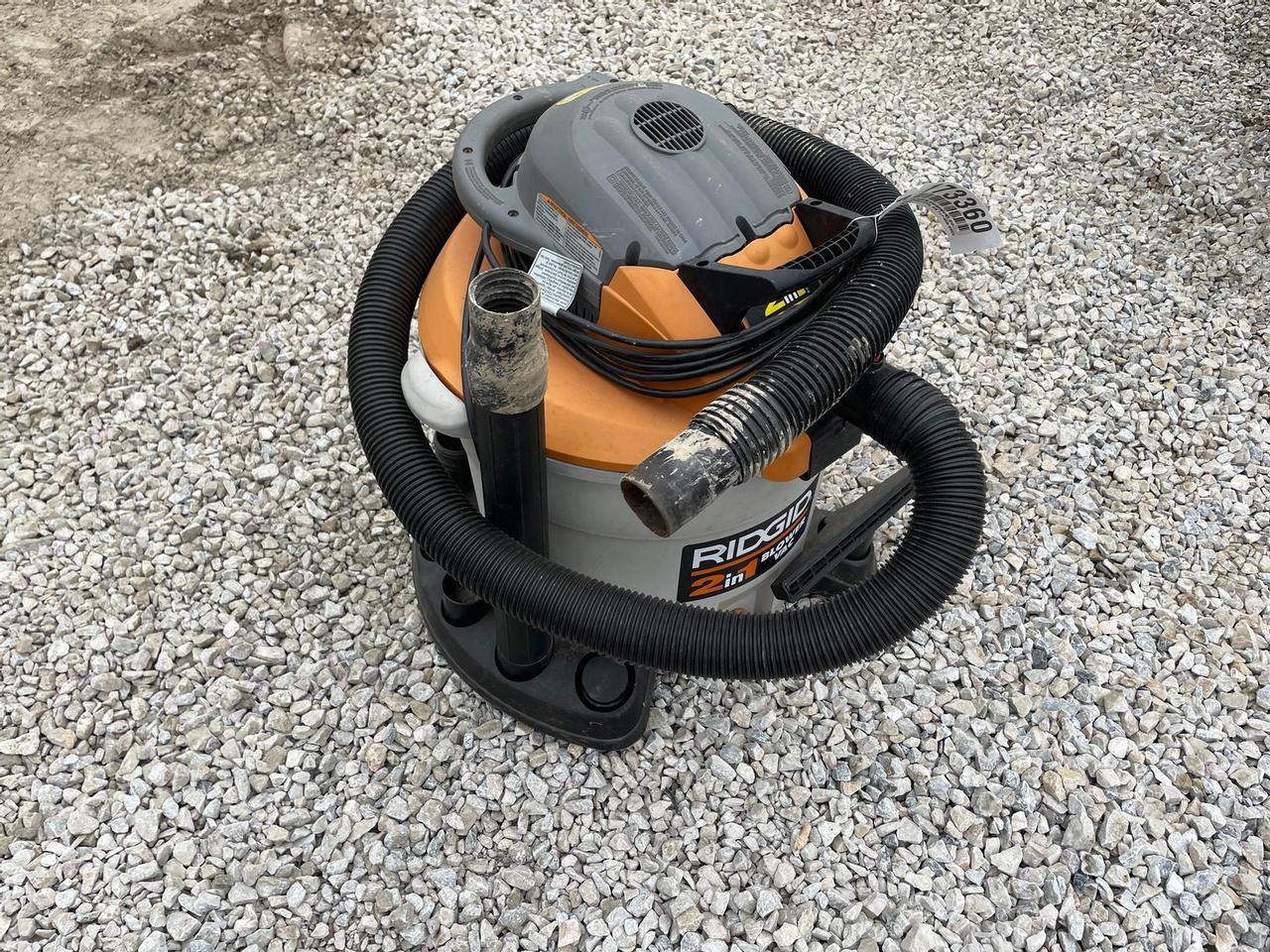 Ridgid 2 in 1 Shop Vacuum