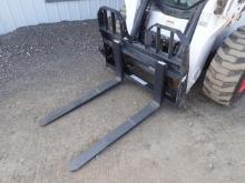 Bobcat 42" Skid Steer Pallet Forks