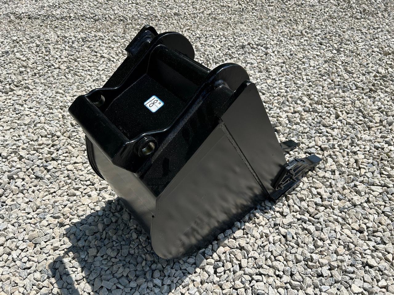 18" X-Change Bucket For A Bobcat Excavator