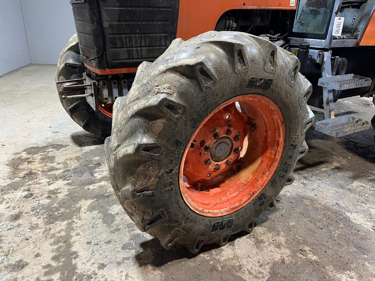 Kubota M105X Tractor with Cab